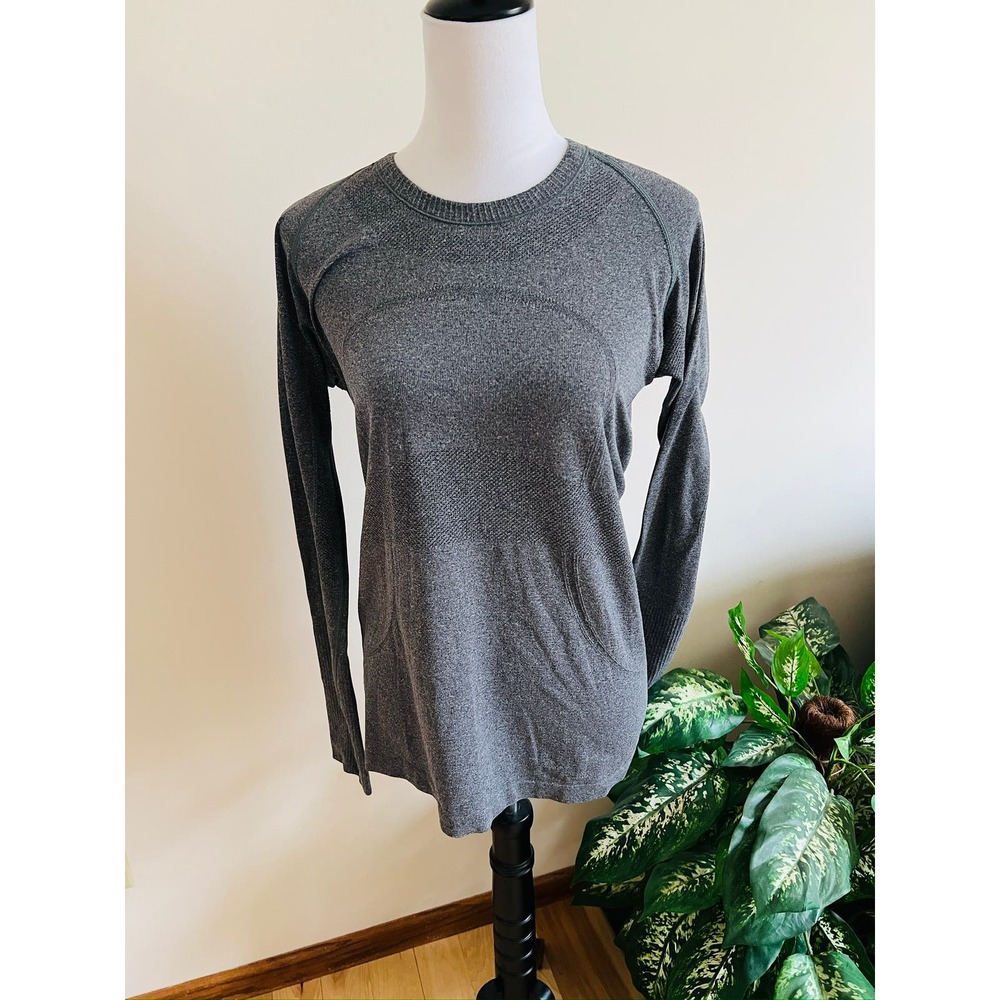 lululemon athletica Gray Long Sleeve Top